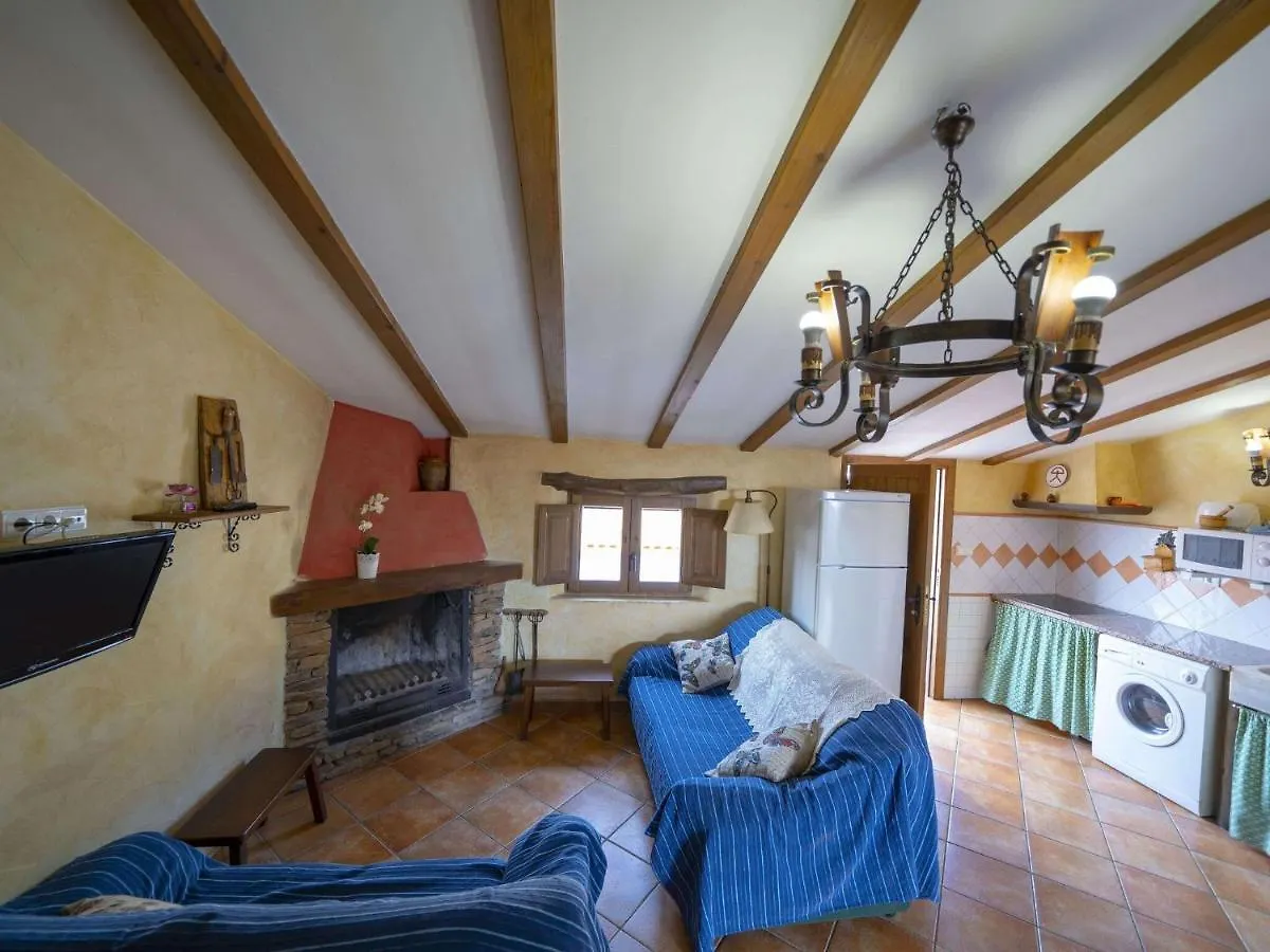 Tasteful Holiday Home In Laroya With Shared Pool